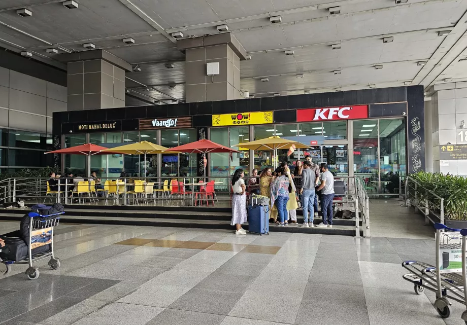 Terminal 3 dışında ikramlar