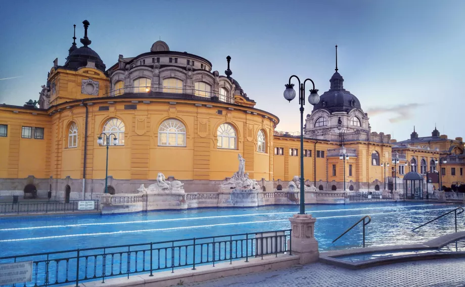 Szechenyi Kaplıcası