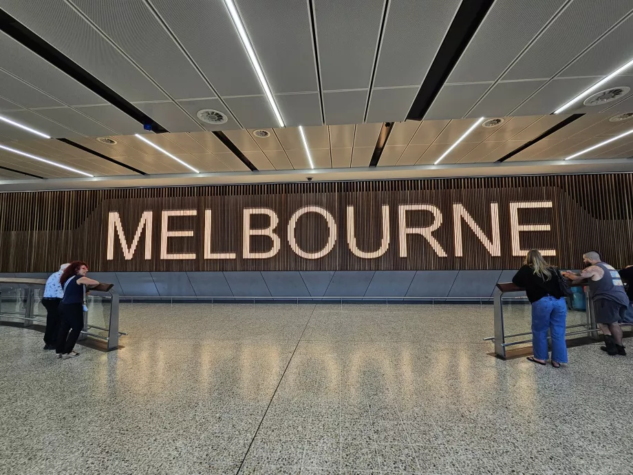 Terminal 2, gelen yolcu