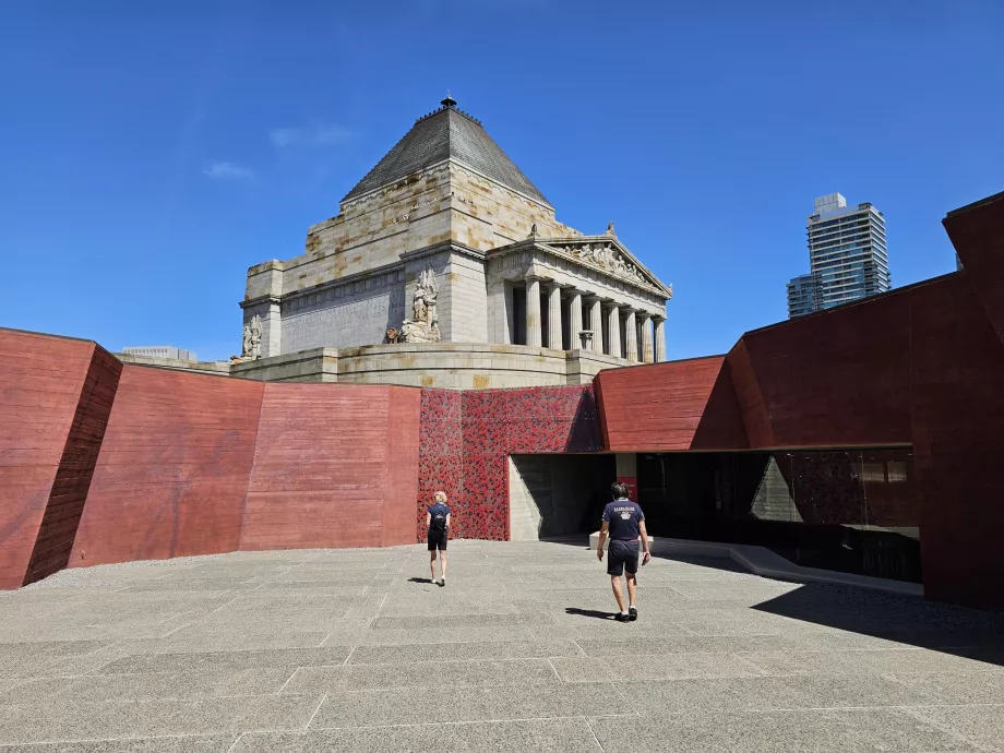 Shirne of Remembrance, giriş