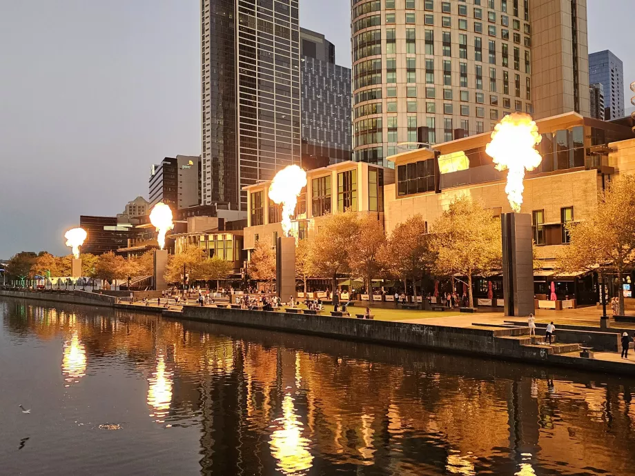 Gazlı Yangın Gösterisi