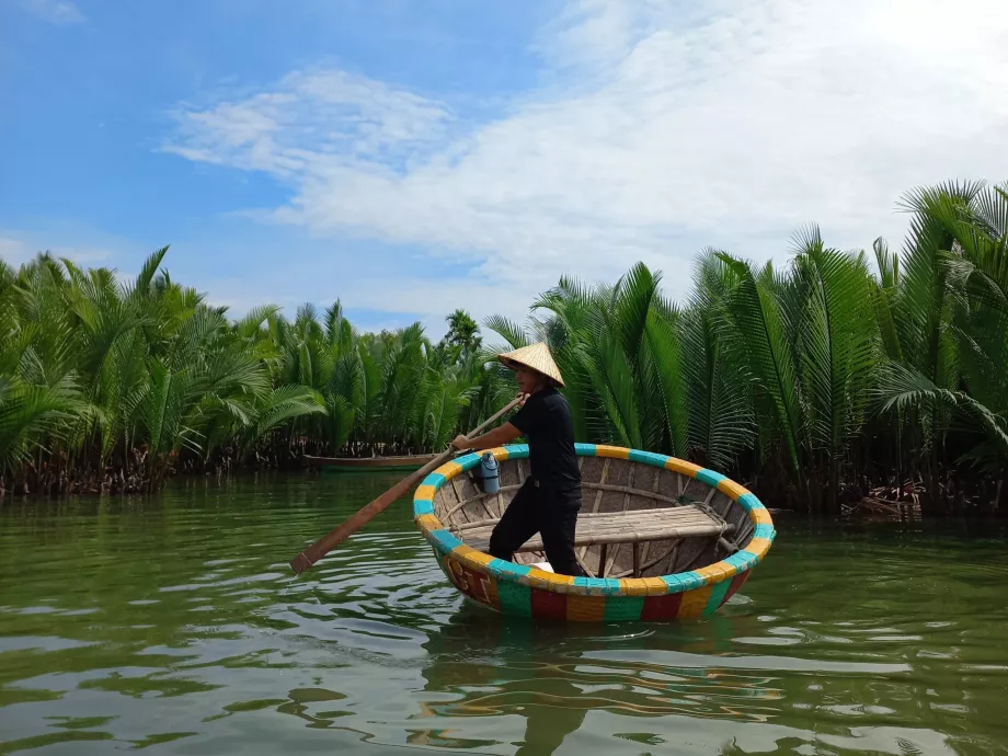 Bambu tekne, Hoi An, Vietnam